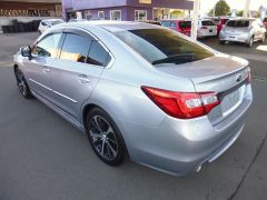 Photo of the vehicle Subaru Legacy