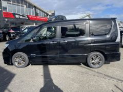 Photo of the vehicle Nissan Serena