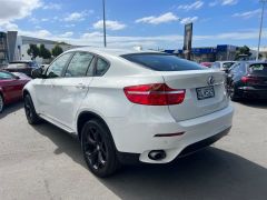 Photo of the vehicle BMW X6