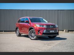 Photo of the vehicle Toyota Highlander