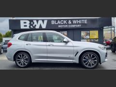 Photo of the vehicle BMW X3