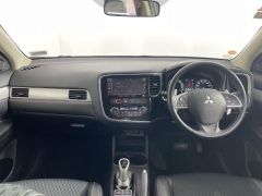 Photo of the vehicle Mitsubishi Outlander