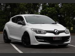 Photo of the vehicle Renault Megane