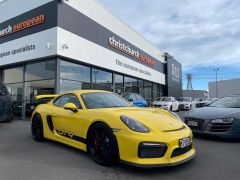 Photo of the vehicle Porsche Cayman