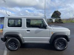 Photo of the vehicle Suzuki Jimny