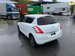 Photo of the vehicle Suzuki Swift