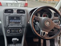 Photo of the vehicle Volkswagen Golf GTI