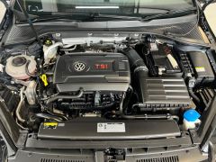 Photo of the vehicle Volkswagen Golf