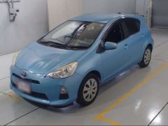 Photo of the vehicle Toyota Aqua