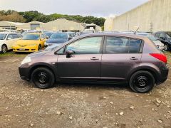 Photo of the vehicle Nissan Tiida