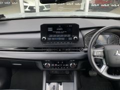 Photo of the vehicle Mitsubishi Outlander