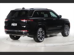 Photo of the vehicle Jeep Grand Cherokee