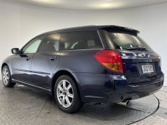 Photo of the vehicle Subaru Legacy