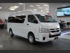 Photo of the vehicle Toyota HiAce