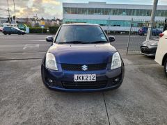 Photo of the vehicle Suzuki Swift