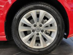 Photo of the vehicle Volkswagen Golf