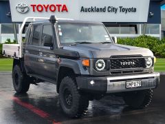 Photo of the vehicle Toyota Land Cruiser