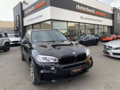 Photo of the vehicle BMW X5