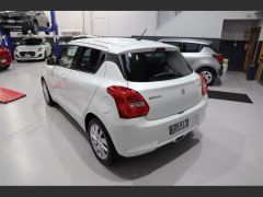 Photo of the vehicle Suzuki Swift