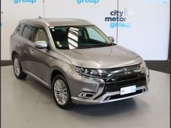 Photo of the vehicle Mitsubishi Outlander