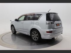 Photo of the vehicle Mitsubishi Outlander