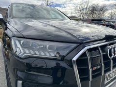 Photo of the vehicle Audi SQ7