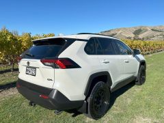 Photo of the vehicle Toyota RAV4