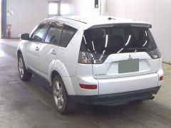 Photo of the vehicle Mitsubishi Outlander