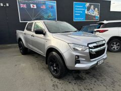 Photo of the vehicle Isuzu D-Max