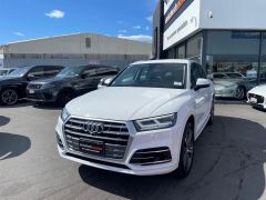 Photo of the vehicle Audi Q5