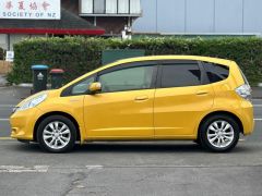 Photo of the vehicle Honda Fit