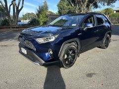 Photo of the vehicle Toyota RAV4