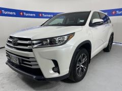 Photo of the vehicle Toyota Highlander