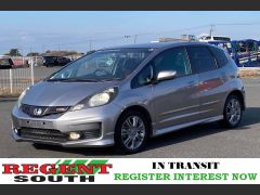 Photo of the vehicle Honda Fit