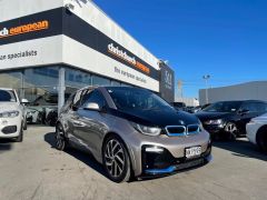 Photo of the vehicle BMW i3