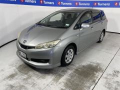 Photo of the vehicle Toyota Wish