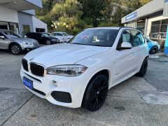 Photo of the vehicle BMW X5