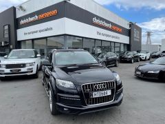 Photo of the vehicle Audi Q7