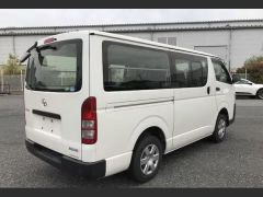 Photo of the vehicle Toyota HiAce