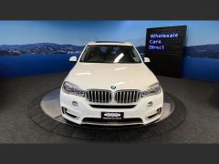 Photo of the vehicle BMW X5