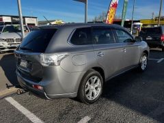 Photo of the vehicle Mitsubishi Outlander