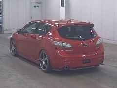 Photo of the vehicle Mazda Axela