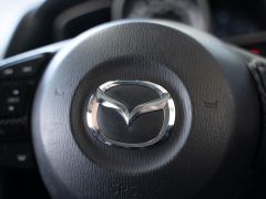 Photo of the vehicle Mazda Axela