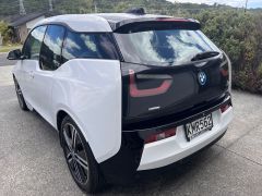 Photo of the vehicle BMW i3