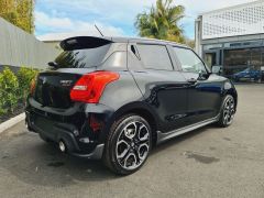 Photo of the vehicle Suzuki Swift