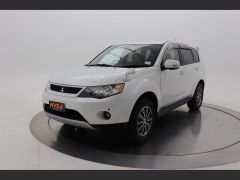 Photo of the vehicle Mitsubishi Outlander