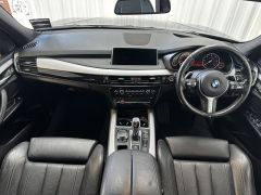 Photo of the vehicle BMW X5