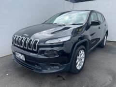 Photo of the vehicle Jeep Cherokee