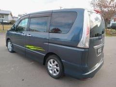 Photo of the vehicle Nissan Serena