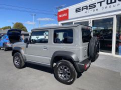 Photo of the vehicle Suzuki Jimny